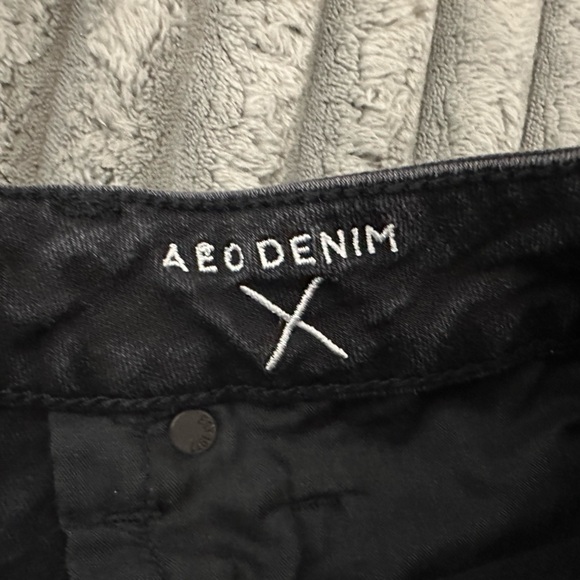 American Eagle Outfitters Super Low Shore Distressed Denim Shorts - Picture 6 of 7